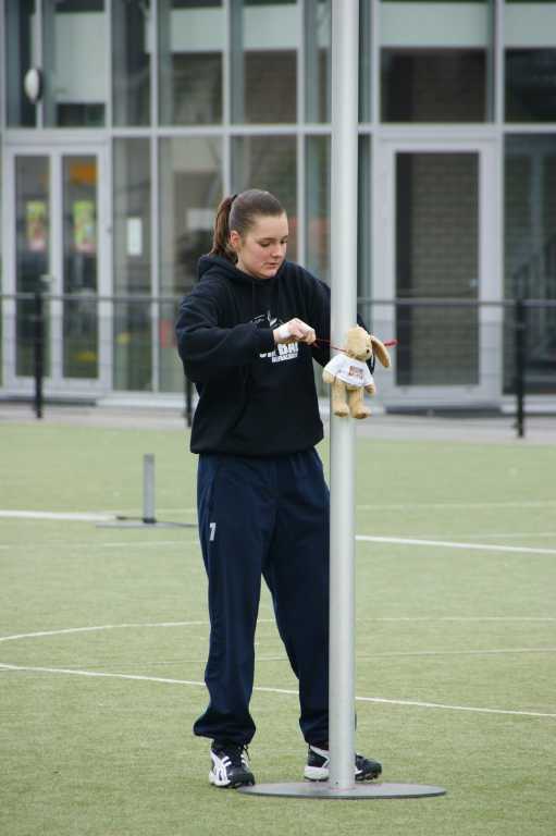 Korfbal E2 10 april 2010 .JPG